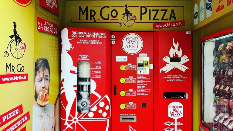 Roma: Mr. Go ha aperto il distributore di pizza automatica