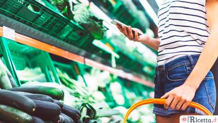 Boom per la spesa online: gli Italiani comprano soprattutto frutta e verdura