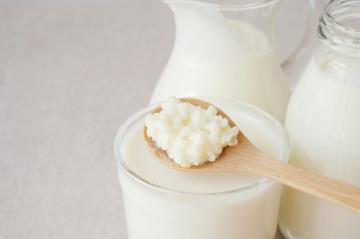 Che differenza c'è tra yogurt e latte fermentato?