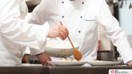 Lo chef Gordon Ramsay reinterpreta 5 piatti italiani: il web si scatena