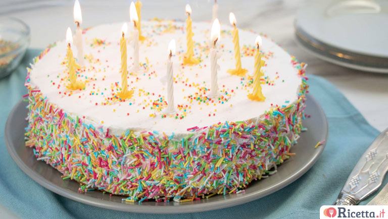 Perché si mettono le candeline sulla torta di compleanno?